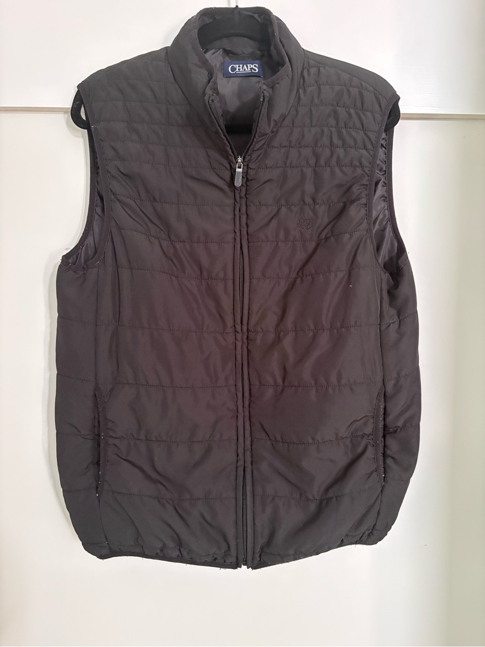 Chaps Men's Quilted Puffer Vest in Black